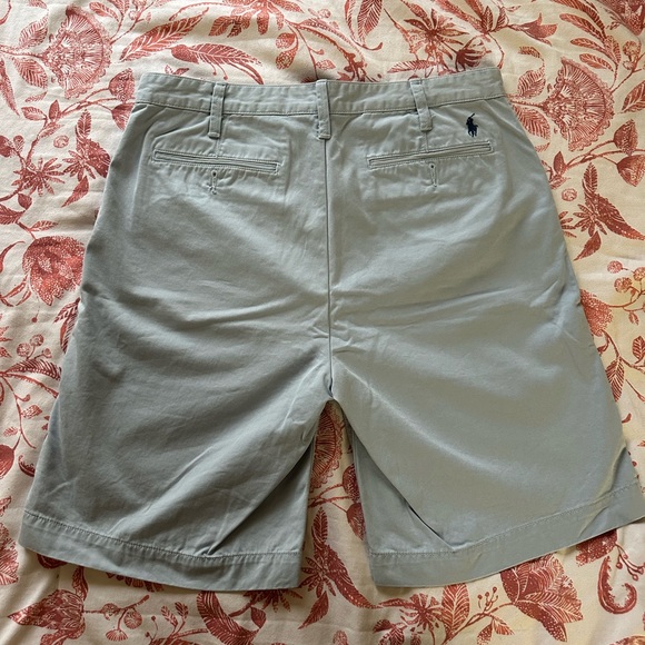 Light blue polo shorts size 33 - Picture 3 of 6